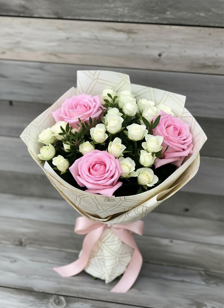 Букет цветов из: Розы в Поселок ВНИИССОК