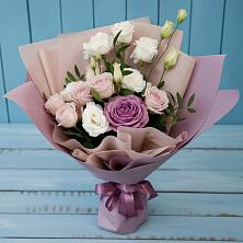 Букет цветов из:  Розы и Лизиантусы в Поселок ВНИИССОК