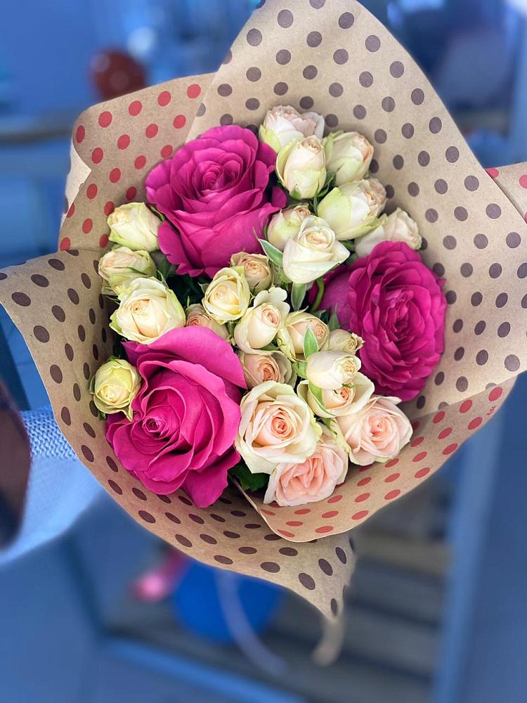 Букет цветов из: Розы в Поселок ВНИИССОК