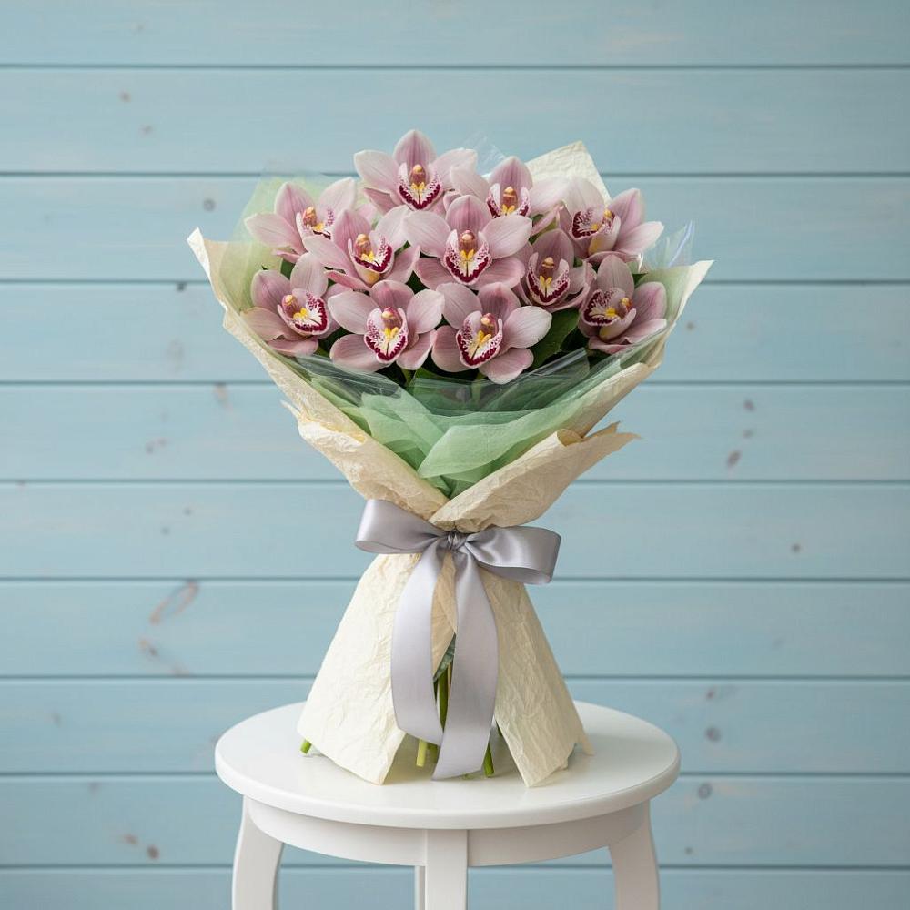 Букет цветов из: Орхидеи и Розы в Поселок ВНИИССОК