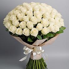 Букет 101 беля роза Белоснежка в Поселок ВНИИССОК